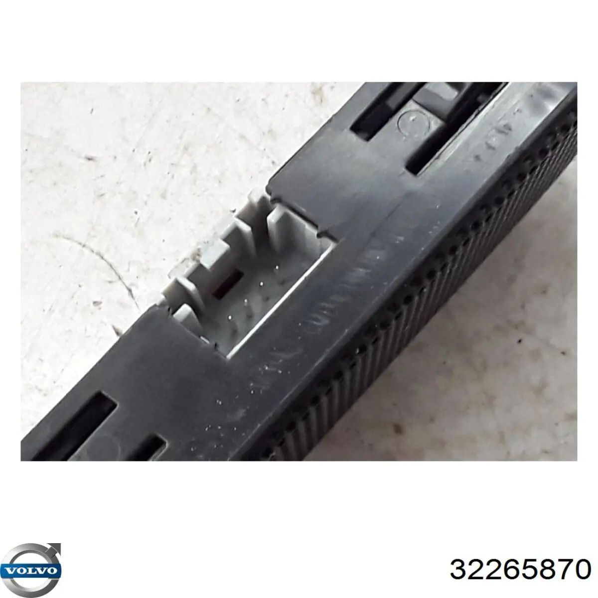  Volvo 32265870 ціна, від 22.02 USD