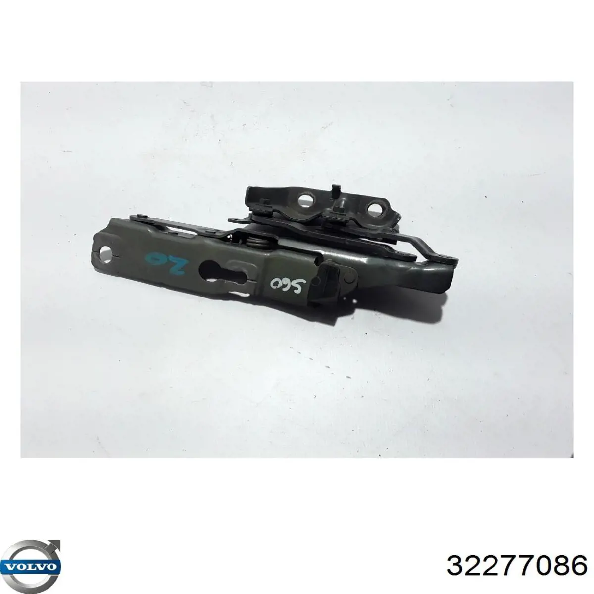 Завіса капота права Volvo 32277086 ціна, від 4500 UAH