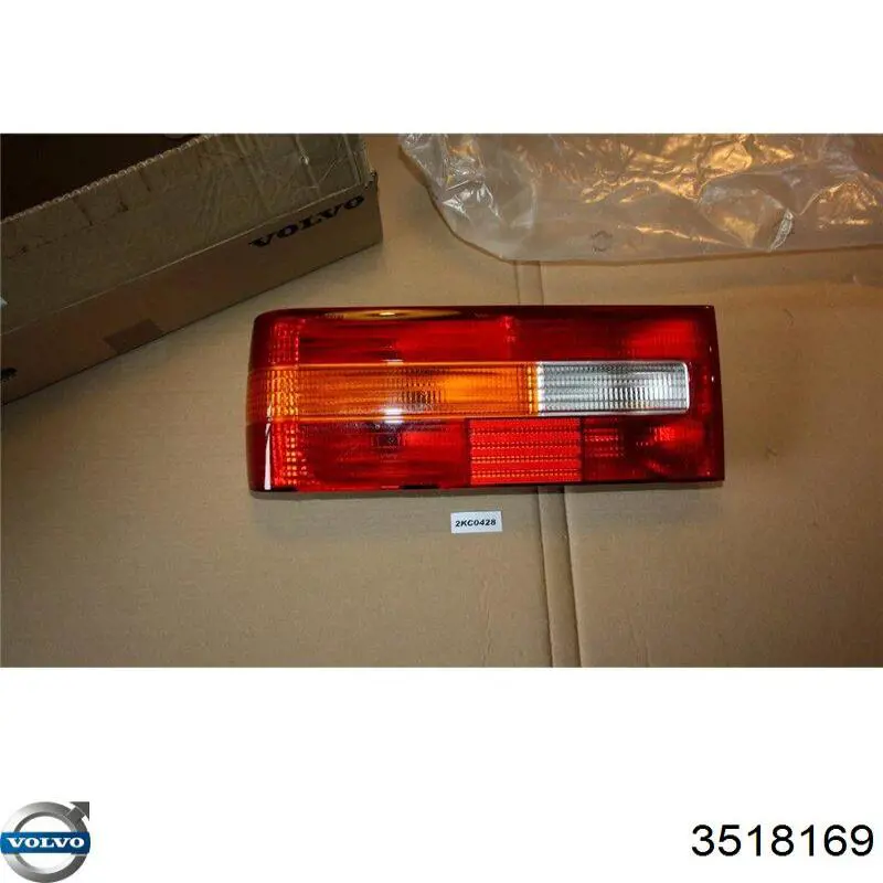 9126881 Volvo ліхтар задній лівий