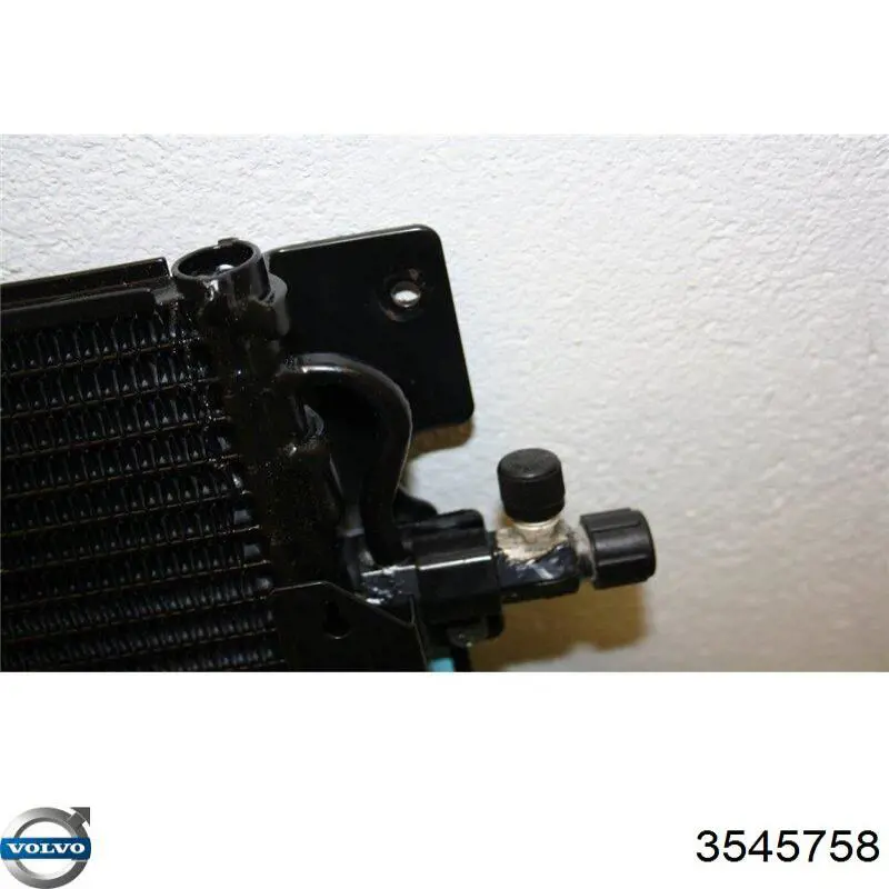 Конденсатор кондиціонера Volvo 3545758 ціна, від 577.55 USD