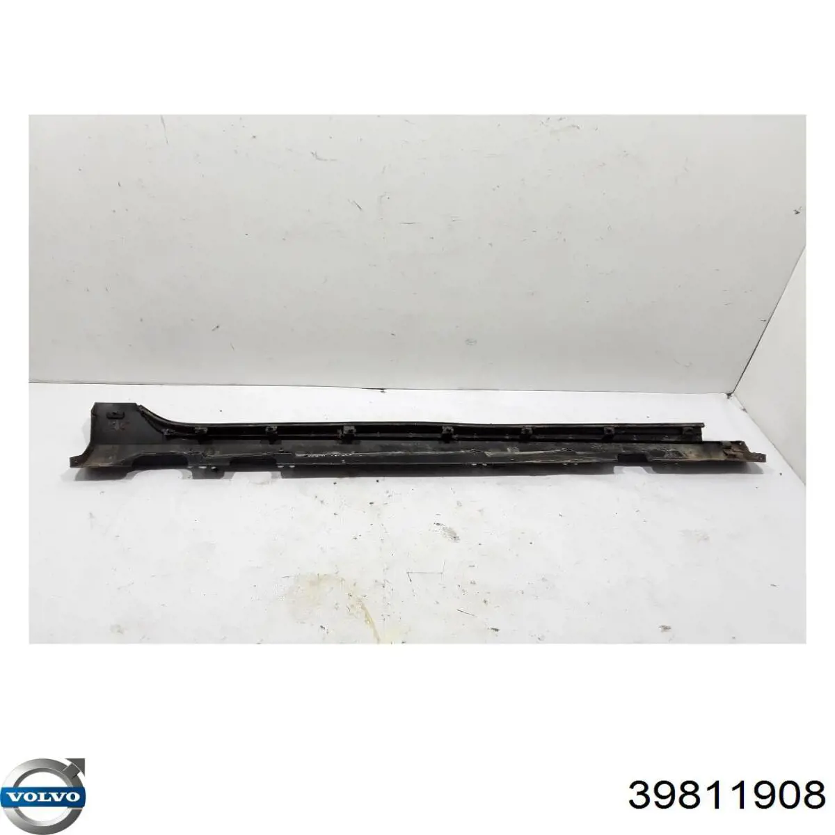 39811908 Volvo 