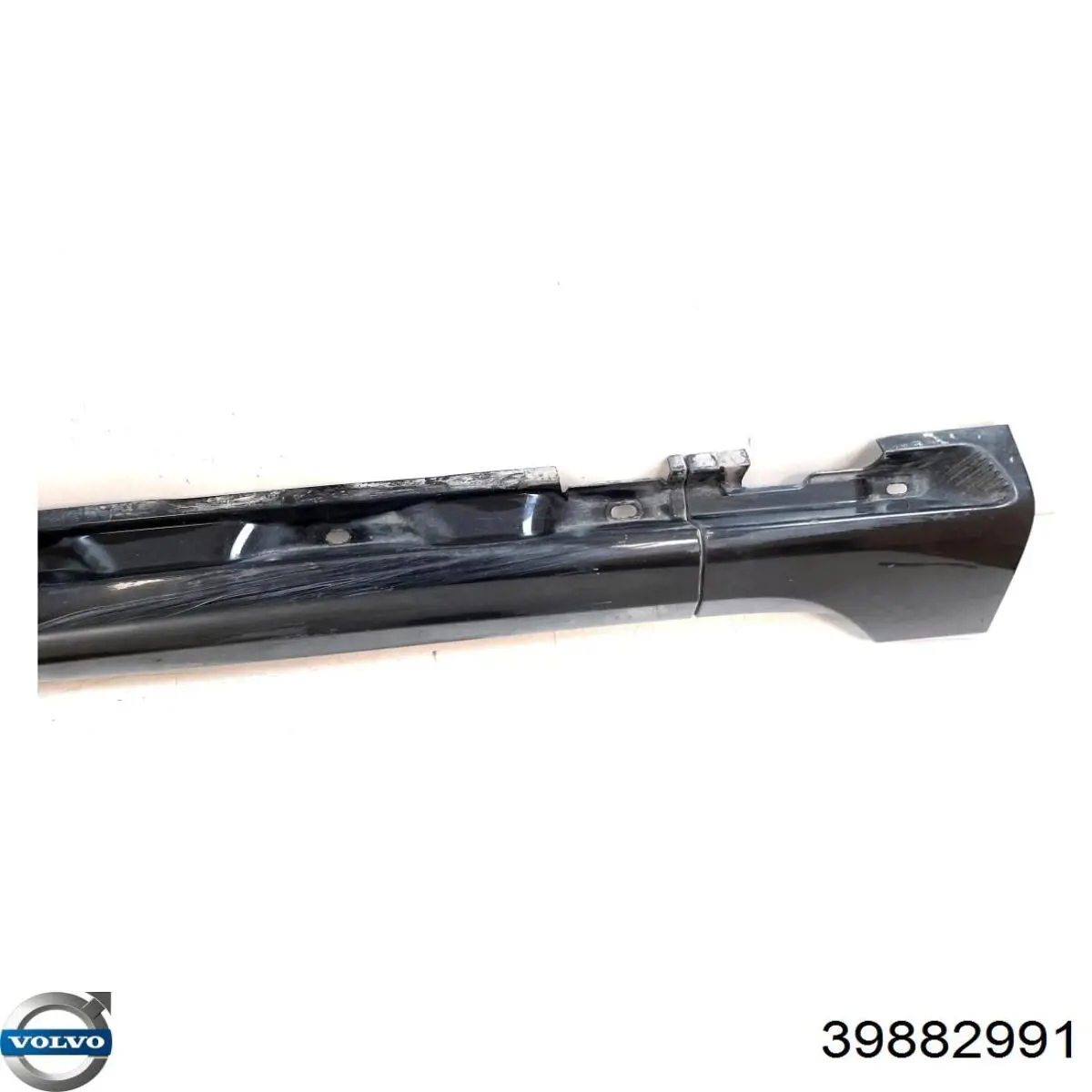 Купити 39882991 Volvo 