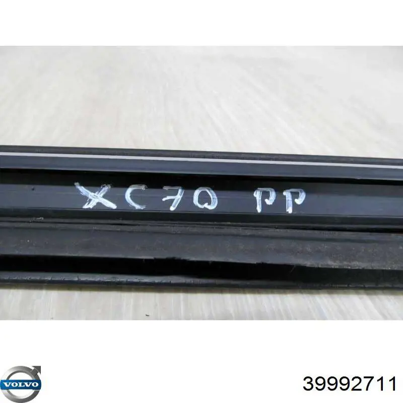  Volvo 39992711 ціна, від 127.31 USD