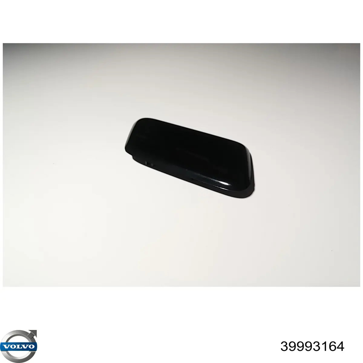 Купити 39993164 Volvo Накладка форсунки омивача фари передньої