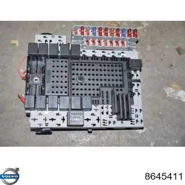 Купити 8645411 Volvo 