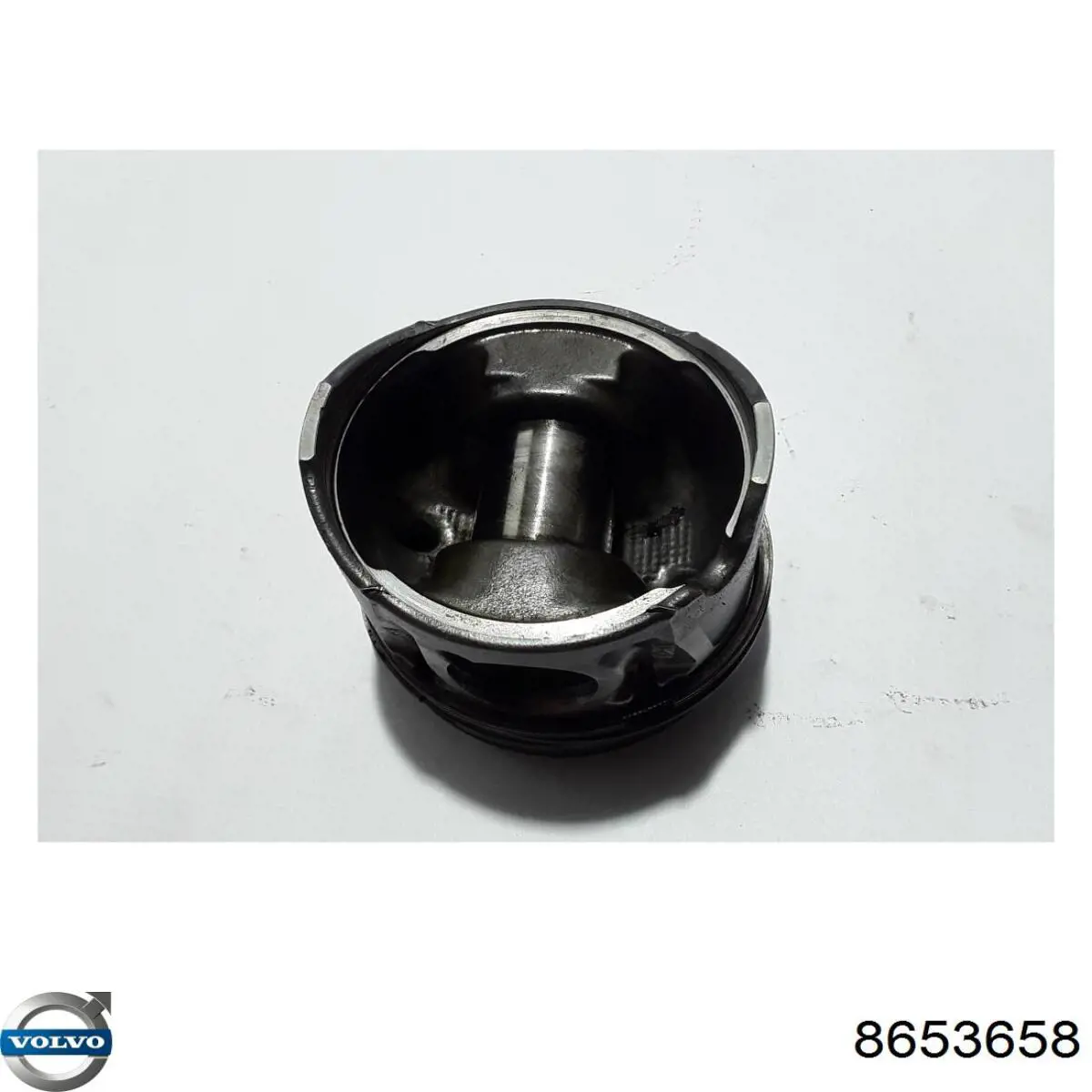 Купити 8653658 Volvo 