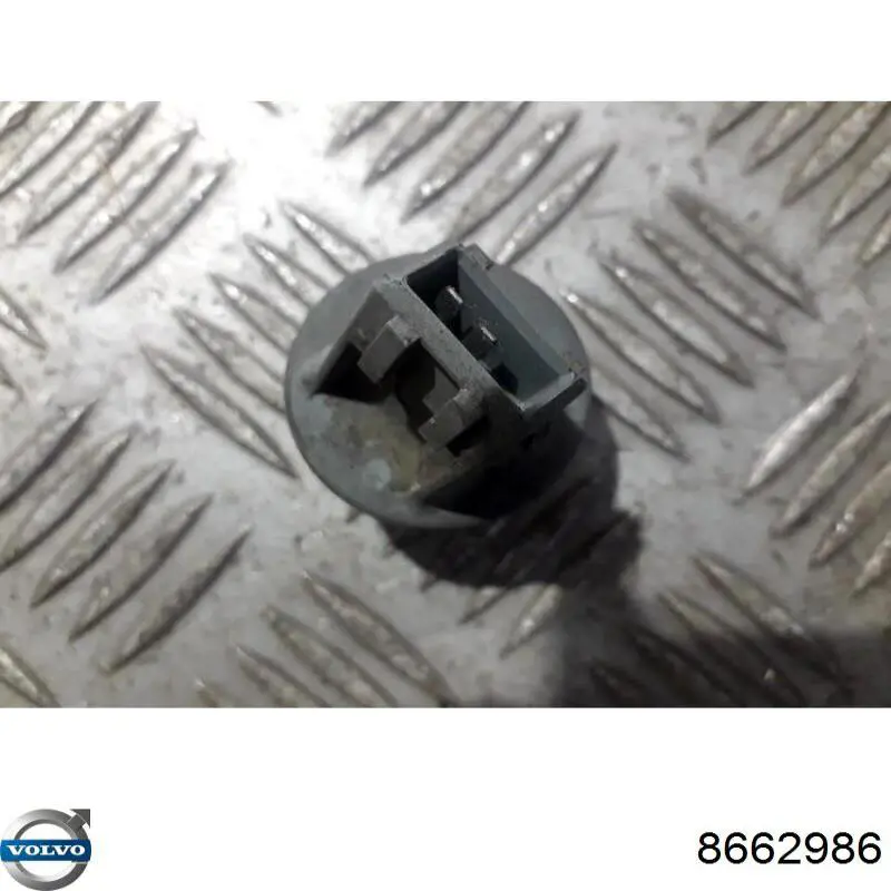 Купити 8662986 Volvo 