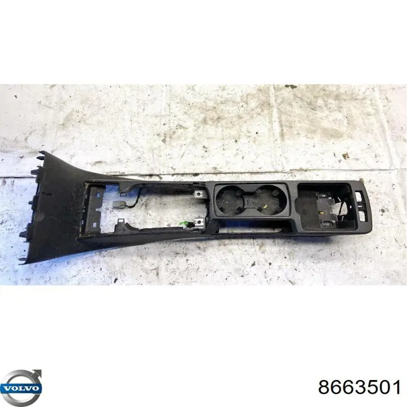  Volvo 8663501