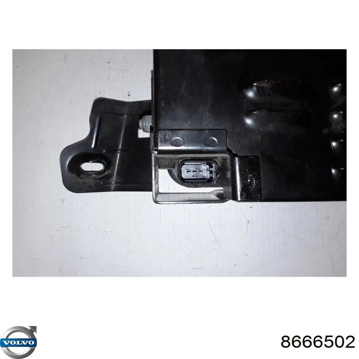 Купити 8666502 Volvo 