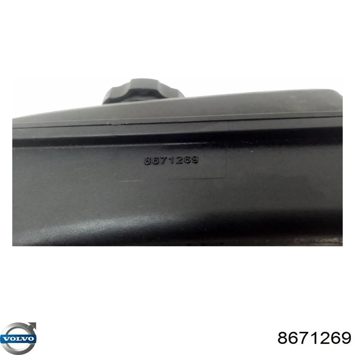 Бак масляний Volvo 30680304 ціна, від 111.97 USD