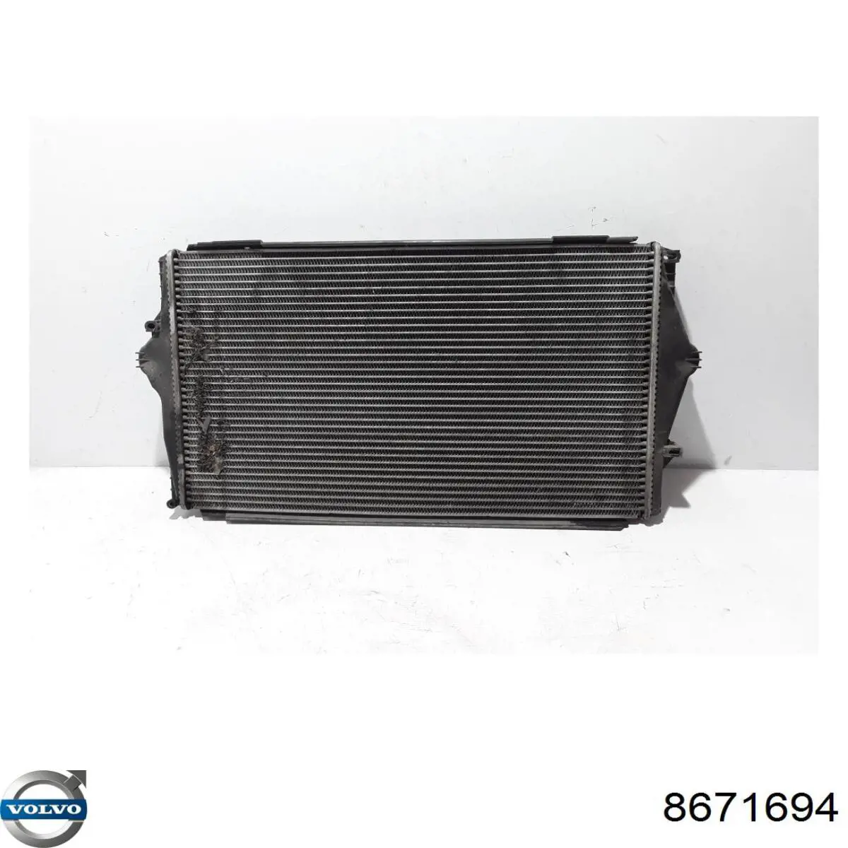 Купити 8671694 Volvo Радіатор интеркуллера
