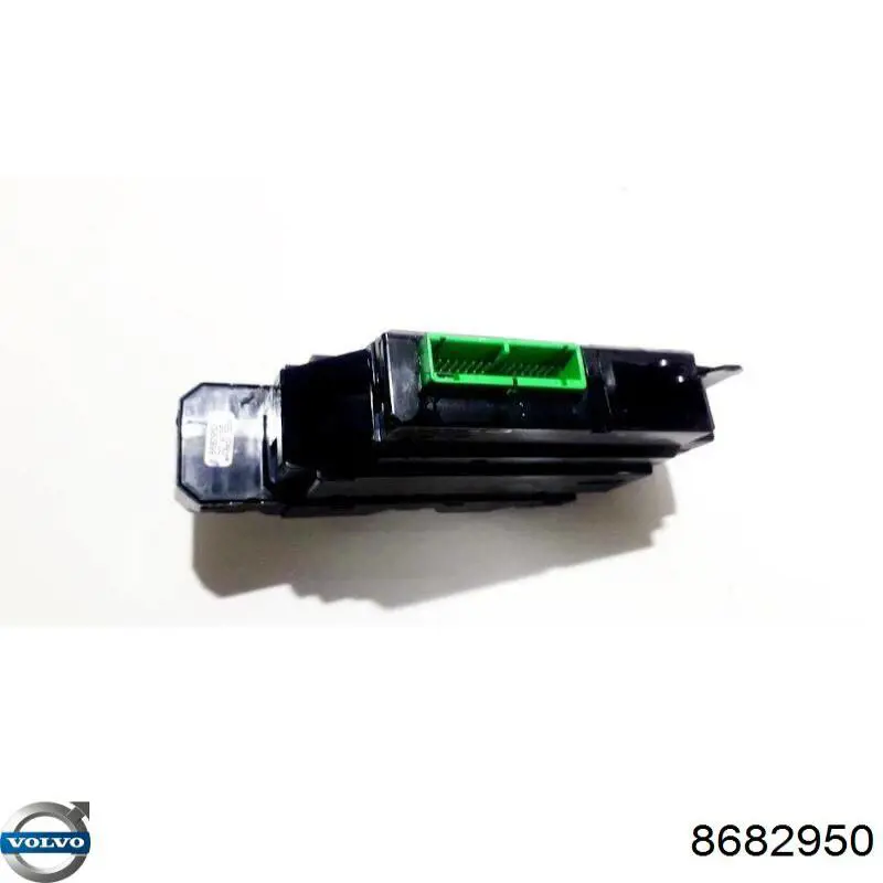 Кнопка вмикання двигуна склопідіймача передня права Volvo 8673187