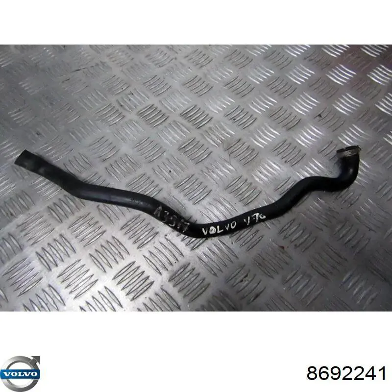 Купити 8692241 Volvo 