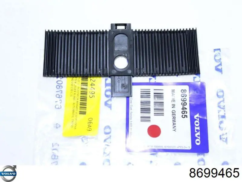Шторка задніх дверей Volvo 8699465 ціна, від 68.77 USD