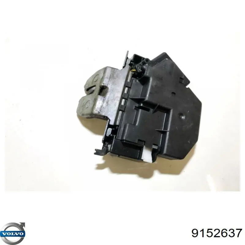 Замок відкривання лючка бензобаку Volvo 9203375 ціна, від 251.80 USD