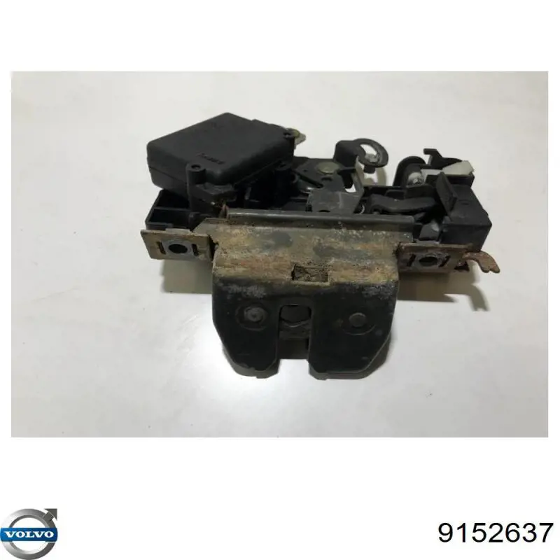 Купити 9203375 Volvo Замок відкривання лючка бензобаку