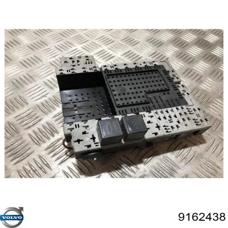 Купити 9162438 Volvo Корпус запобіжників