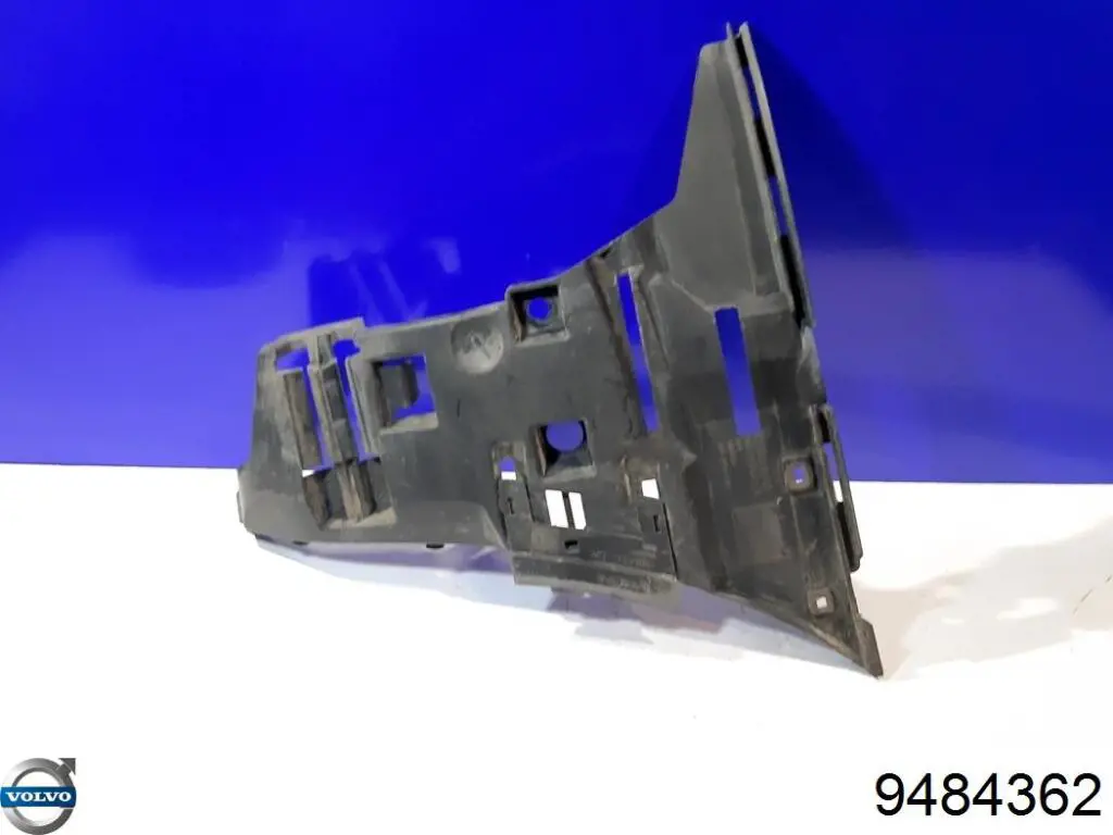 Купити 9484362 Volvo Кронштейн бампера переднього, лівий