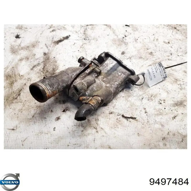Кожух термостата Volvo 8692934 ціна, від 173.44 USD