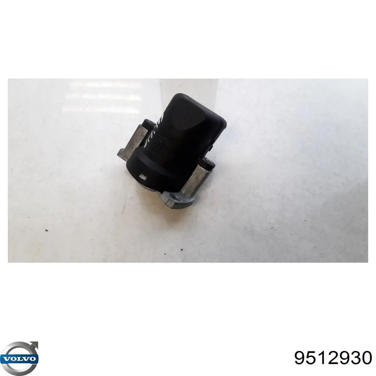 9512930 Volvo 
