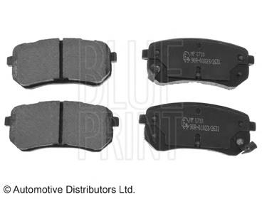 Задні дискові колодки Blue Print ADG042109