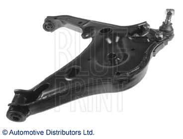 Важіль передньої підвіски нижній, лівий ADK88641 Blue Print