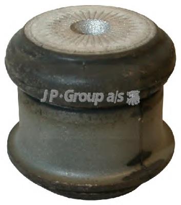 Сайлентблок переднього підрамника JP Group 1132401400