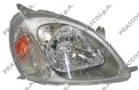 Фара правая Toyota 8111052031 ціна, від 64.98 USD