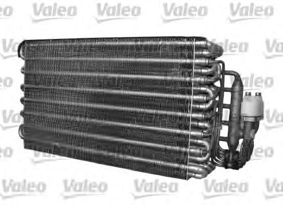 Купити 817512 VALEO Радіатор опалювача салону