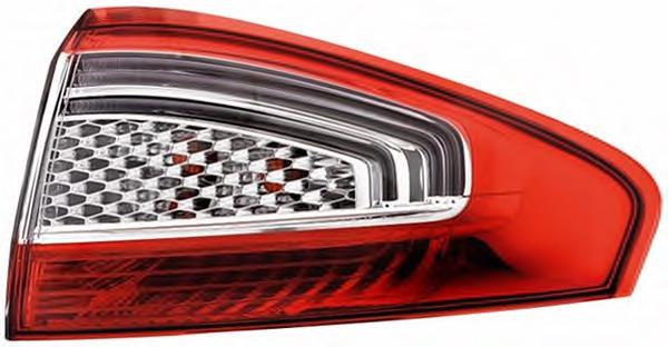 Фара задня права зовнішня Ford 1737702
