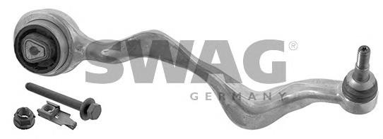 Правий важіль передній нижній підвіски Swag 20930517