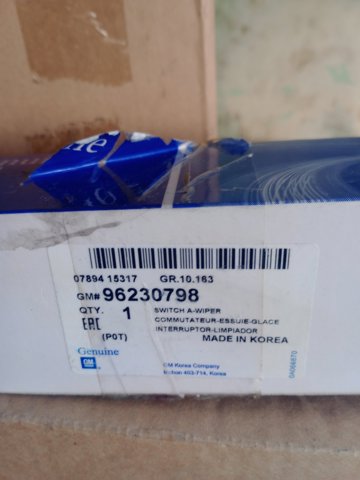 Перемикач підрульовий, правий 96230798 GM