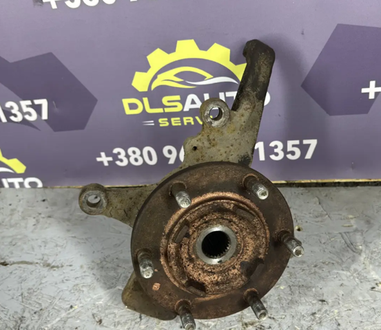 Колеса і маточини 1454712 FORD