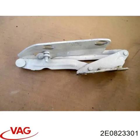 Завіса капота ліва 2E0823301 VAG