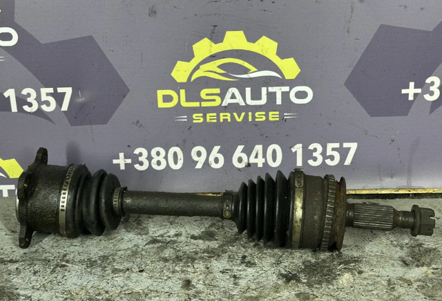 Привід правий 3815A308 MITSUBISHI