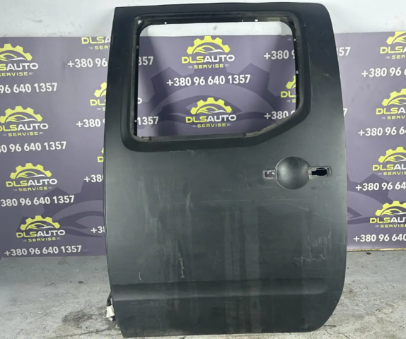 Двері задні, ліві 82101EB332 NISSAN