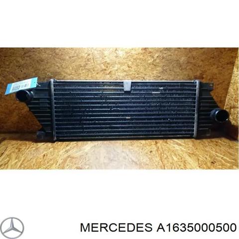 Радіатор интеркуллера A1635000500 MERCEDES