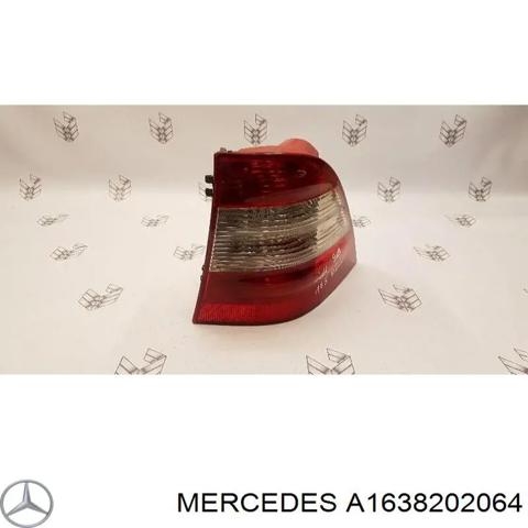 Задній правий стоп A1638202064 MERCEDES