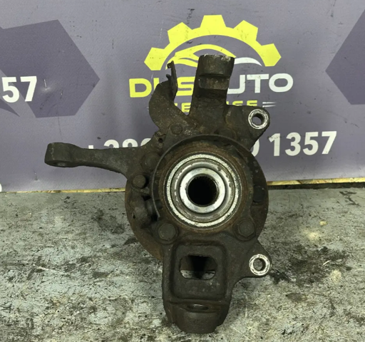 Цапфа поворотна права MR992378 MITSUBISHI