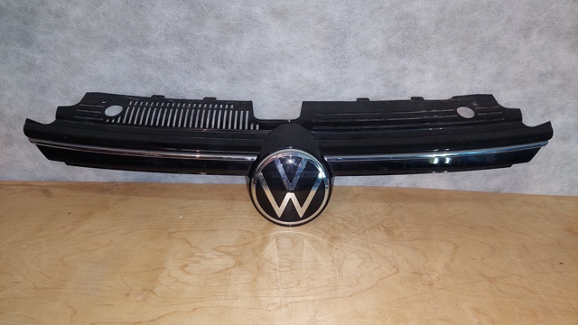 Облицювання радіатора Volkswagen Golf 8