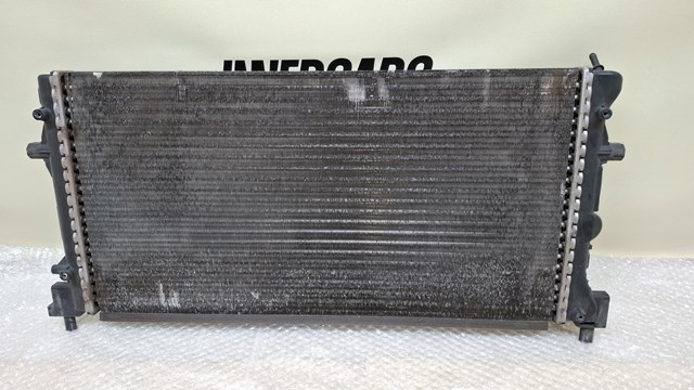 Радіатор двигуна 6R0121253 VAG