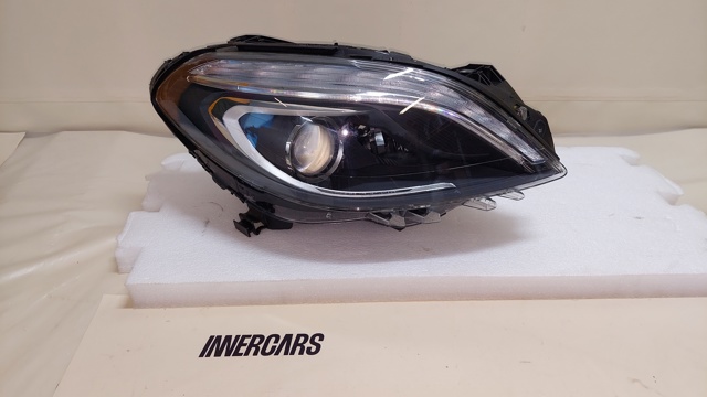 Фара передня права A2468200839 MERCEDES
