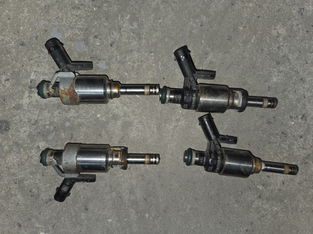 Форсунка паливна 06G906036 VAG