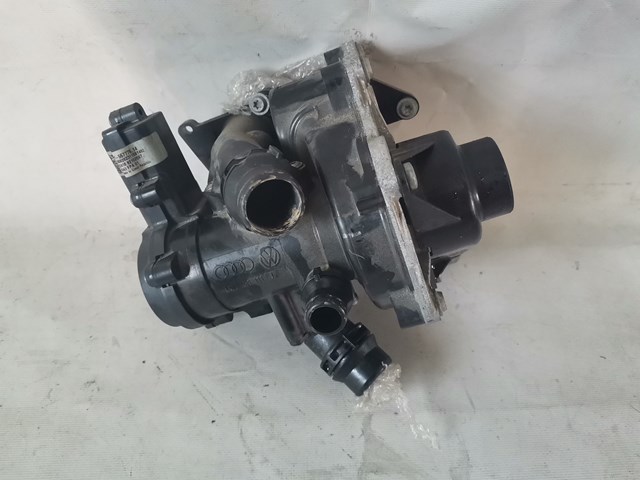 Водяний насос охолодження, з корпусом 06L121111J VAG