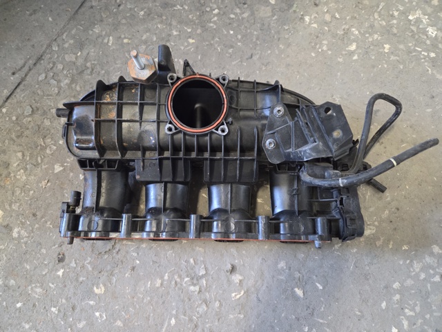 Колектор впускний 06L133201ET VAG