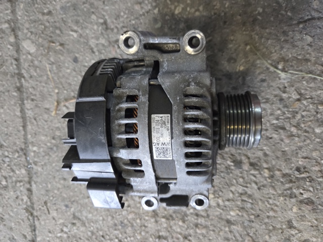Авто генератор 06L903024J VAG