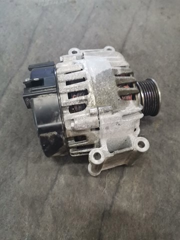 Генератор 06L903027 VAG