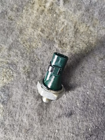 Датчик тиску масла 06L919081 VAG