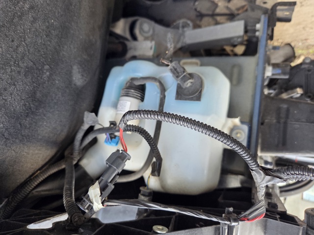Бачок омивайки 105676100B TESLA