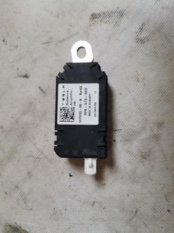 Підсилювач сигналу антени 107973500A TESLA